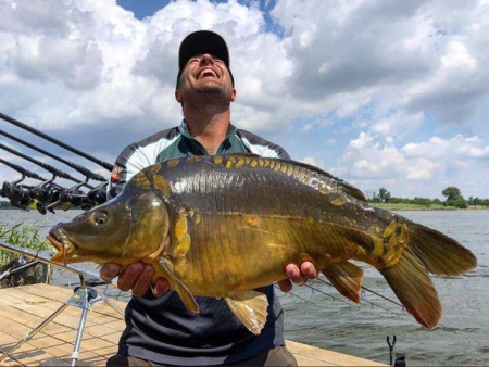 3905_9