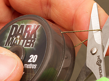 Повод. мат. без оболочки Korda Dark Matter Braid   20м 15lb/ (Camo) 
